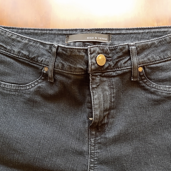 Rich and Skinny size 29 stretch jeans - Picture 2 of 8